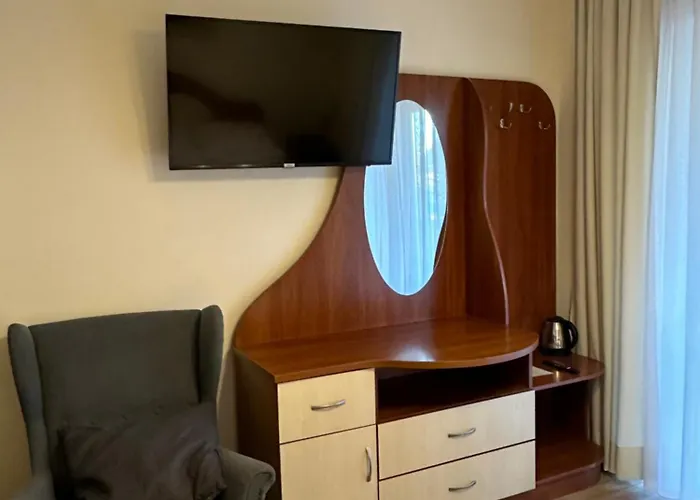 Borowianka Nocleg ze śniadaniem 3*